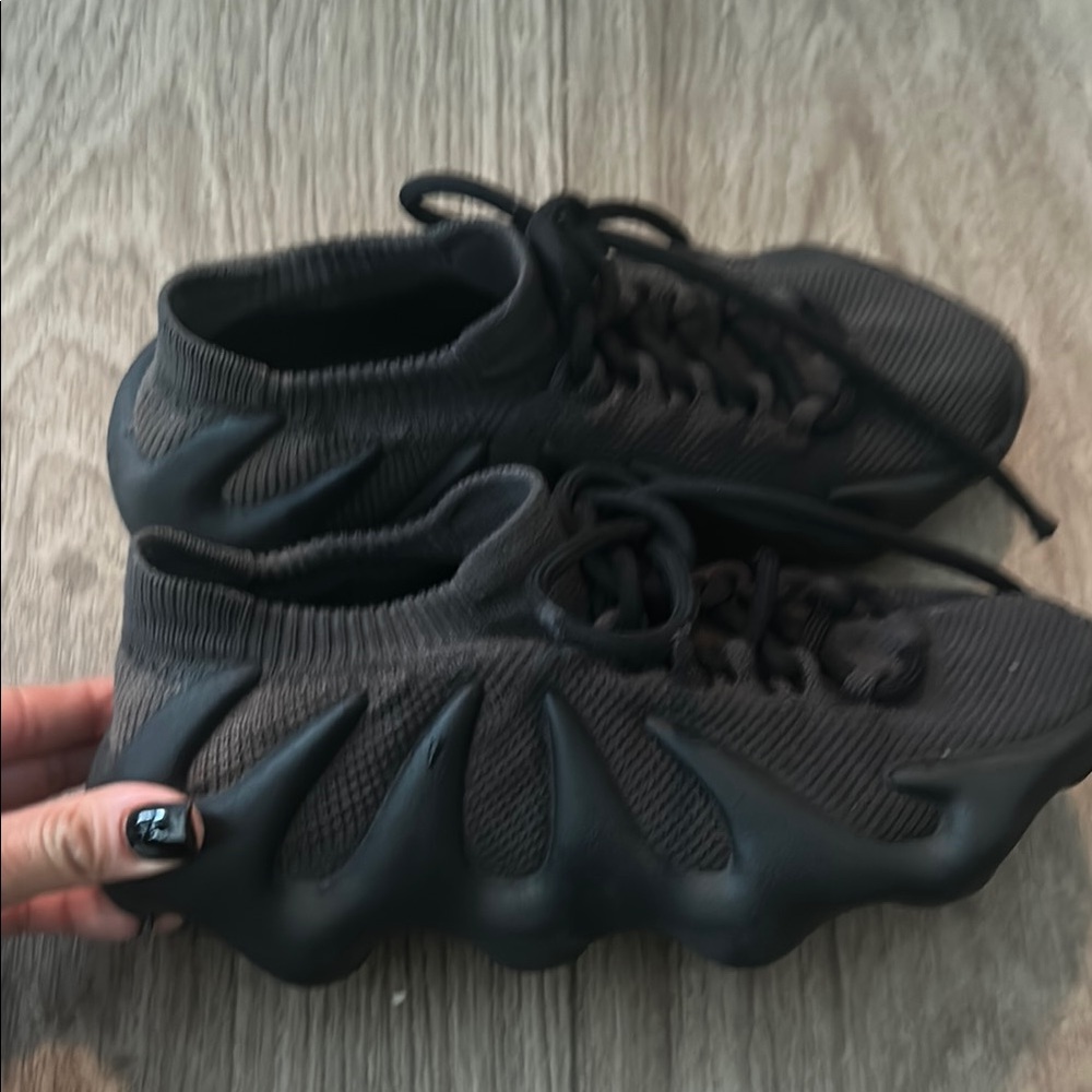 Black Yeezy Sneaker